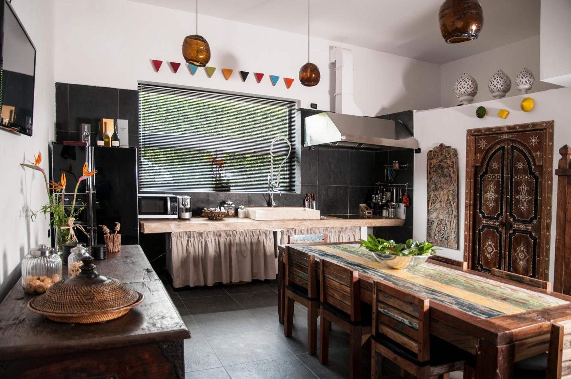 Seven Maze Charming House Bed & Breakfast Бари Екстериор снимка
